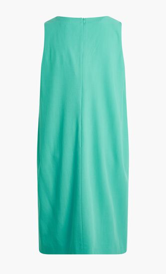 Minimalist Debutto Dress