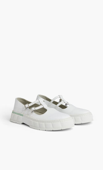 2001 IN WHITE APPLE