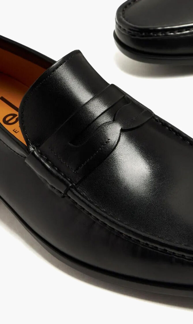 Penny-slot Leather Loafers