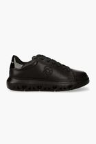 Kapri Sneakers