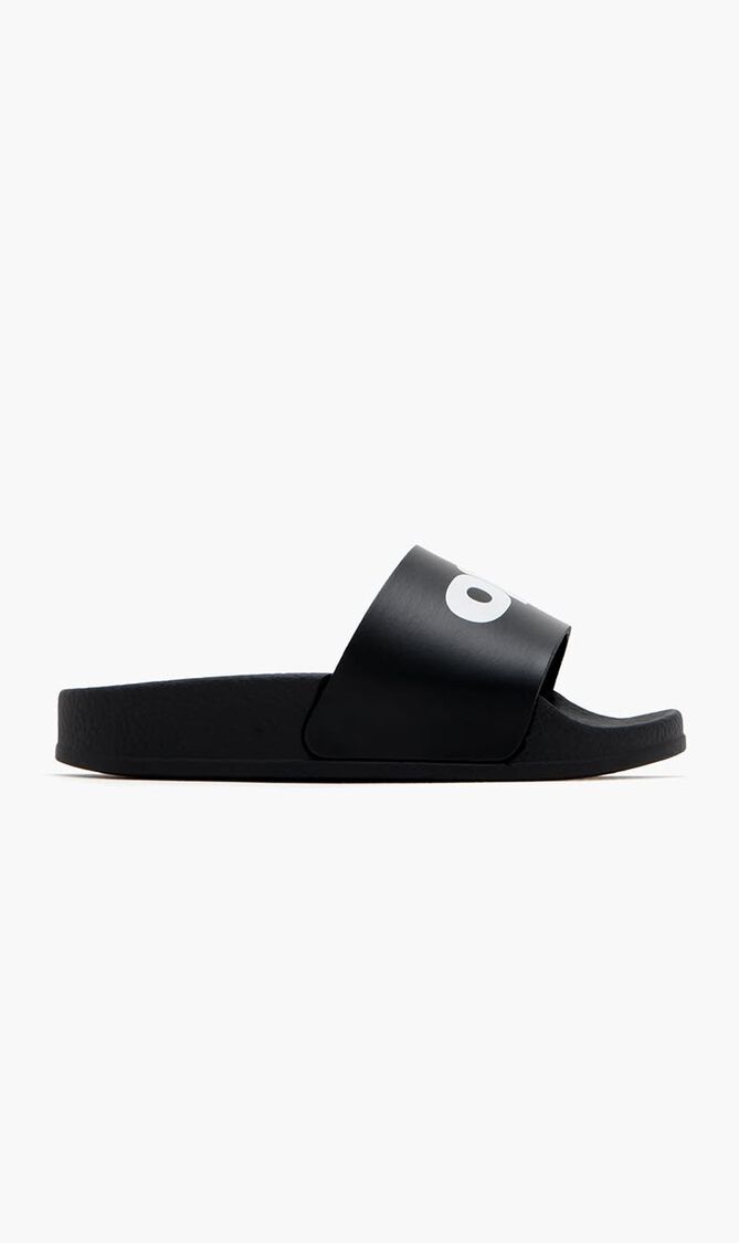 Pool Slider Black - White