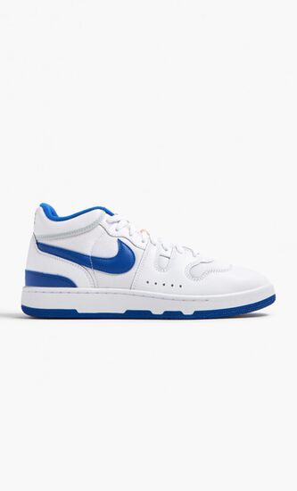 NIKE ATTACK