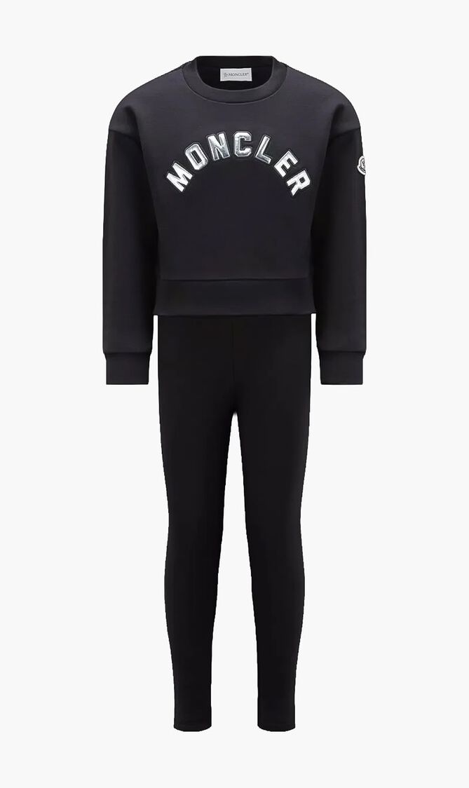 KNITWEAR CLOTHING ENSEMBLE