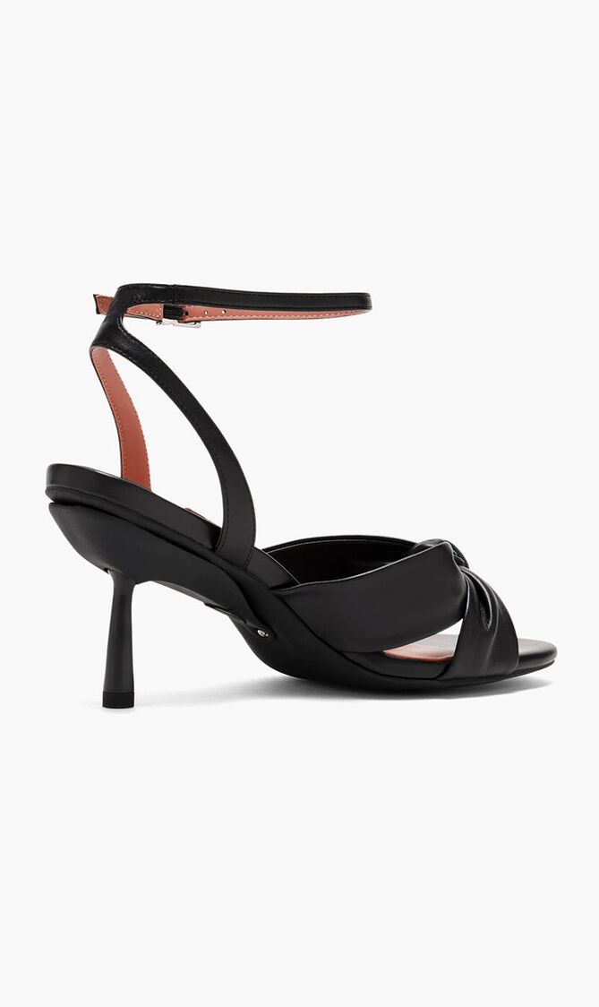 EVERYDAY SANDALS