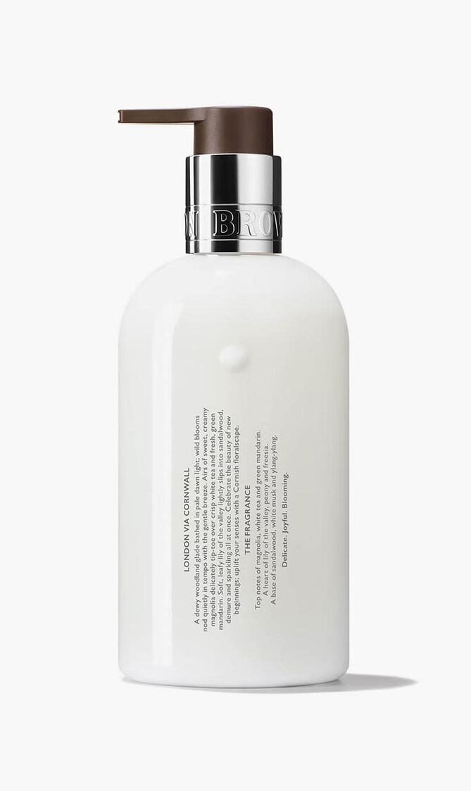Brown Lily & Magnolia Blossom Body Lotion, 300Ml