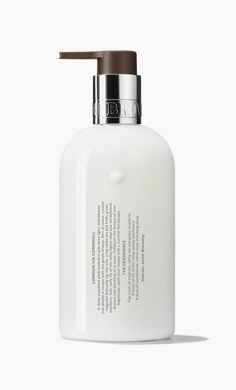 Brown Lily & Magnolia Blossom Body Lotion, 300Ml