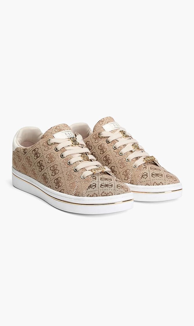 Stasey Quattro G Low-Top Sneakers