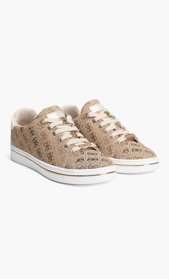 Stasey Quattro G Low-Top Sneakers