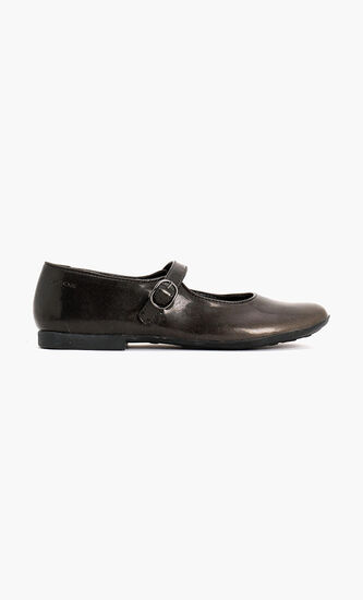 Plie Leather Flats