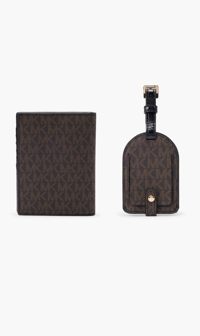 Giftable Box Of Passport With Luggage Tag