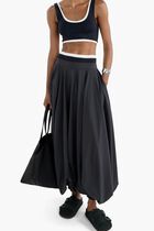 222 West Regular-width Clogs