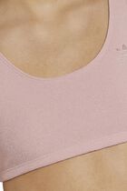 بلوزة قصيرة ناعمة