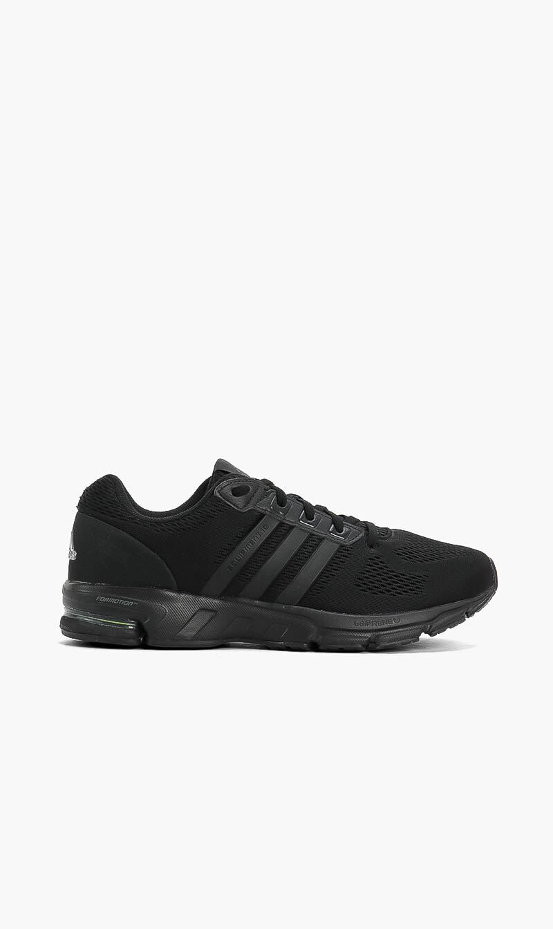 Outlet nike hotsell adidas puma