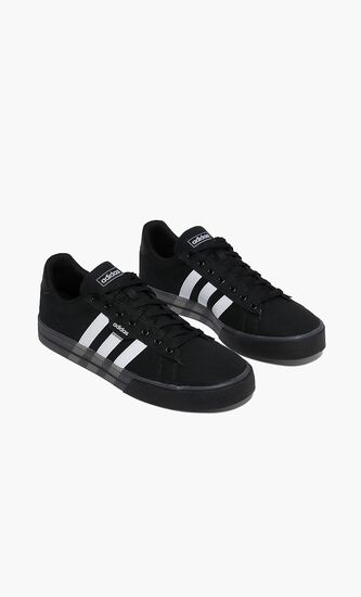 Daily 3.0 Sneakers