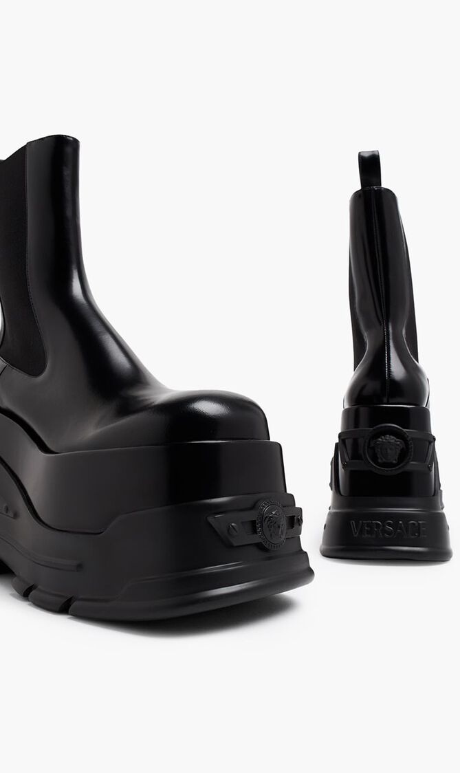 PLAIN ROUND TOE PLATFORM BOOT PLAIN ROUND TOE PLATFORM BOOT