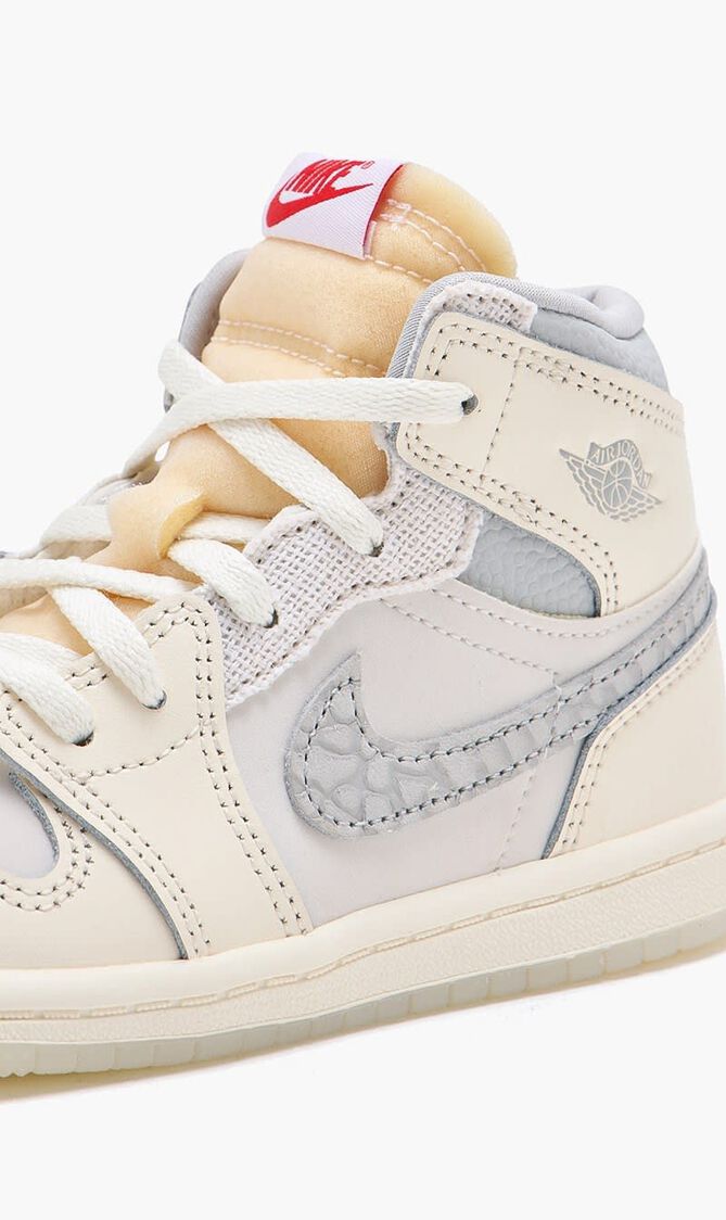 AIR JORDAN 1 RETRO HI OG V3