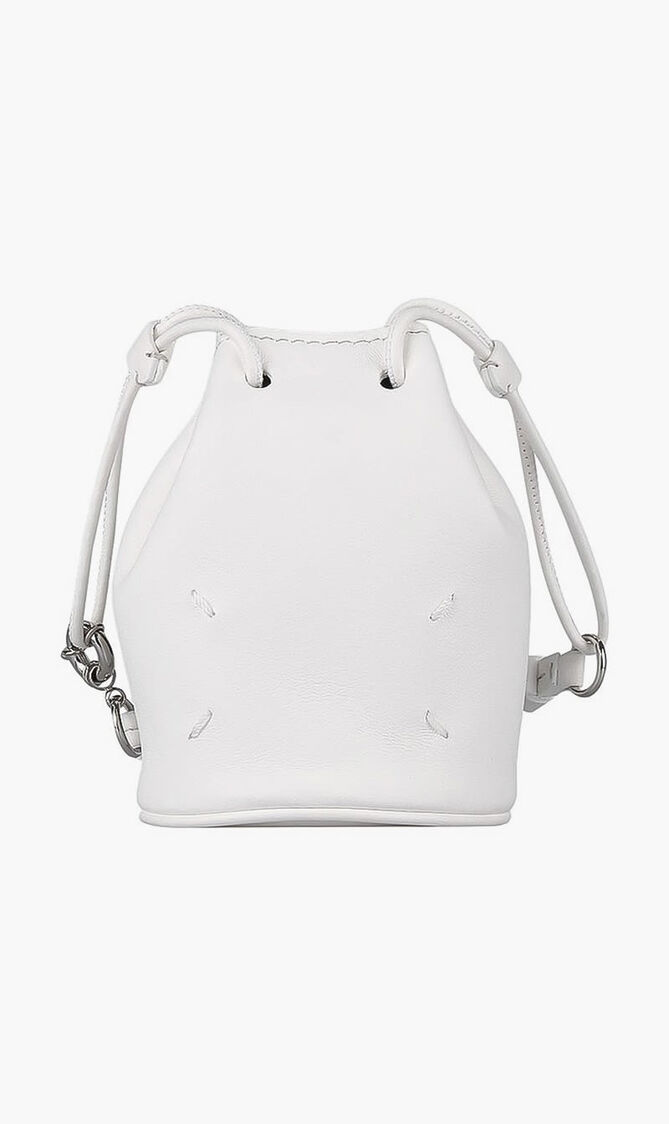 AVP TABI WHITE BUCKET BAG