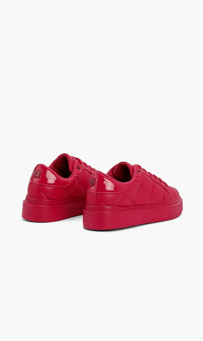 Hilan Low Top Sneakers