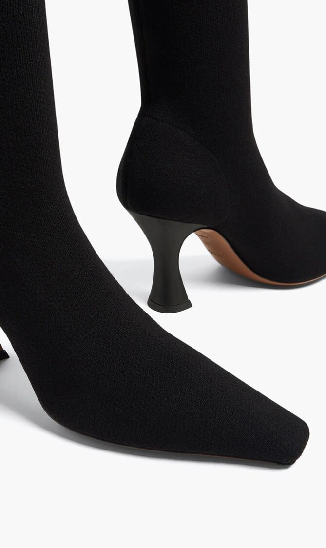 Ran Under The Knee Knit Boots