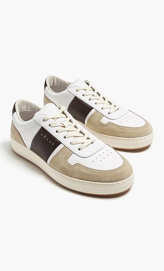H668 Sneakers