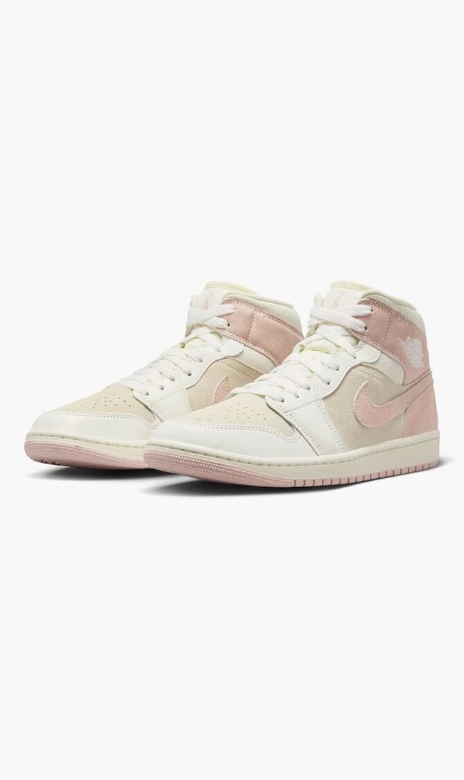 WMNS AIR JORDAN 1 MID SE V2