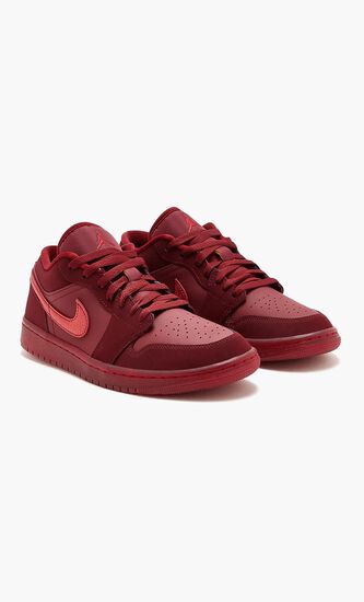 Air Jordan 1 Low SE Sneakers
