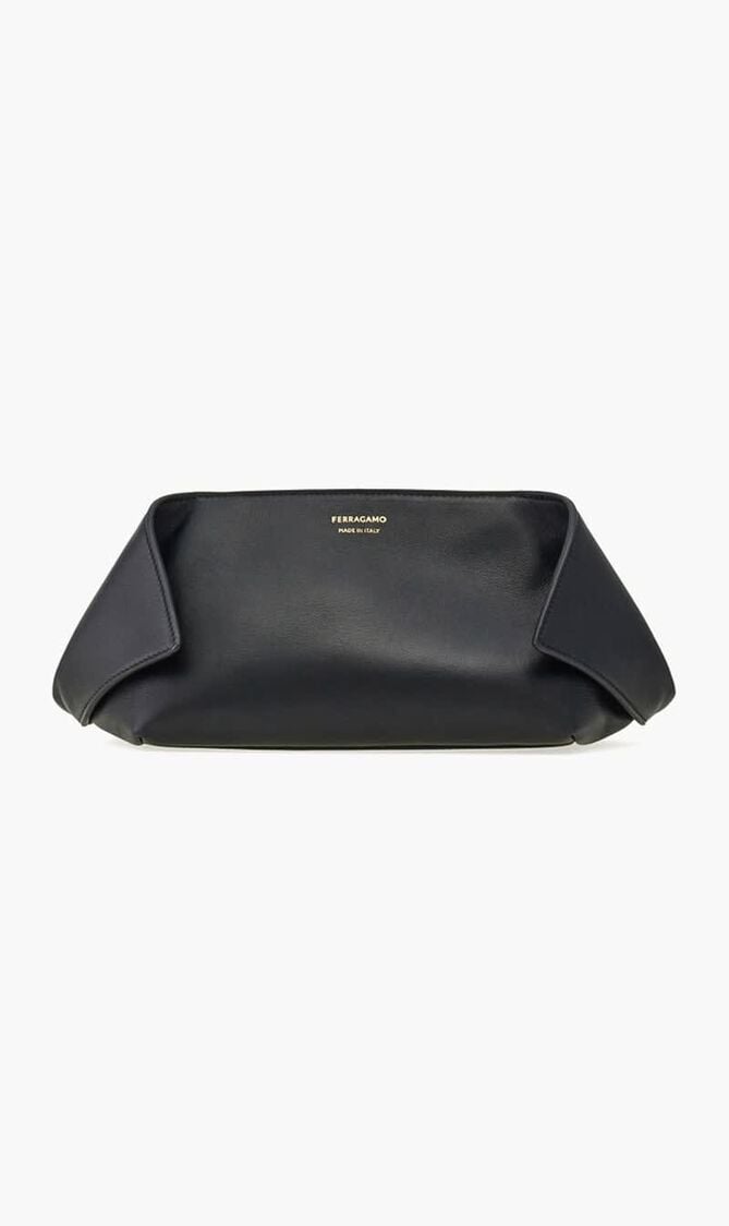 POUCH