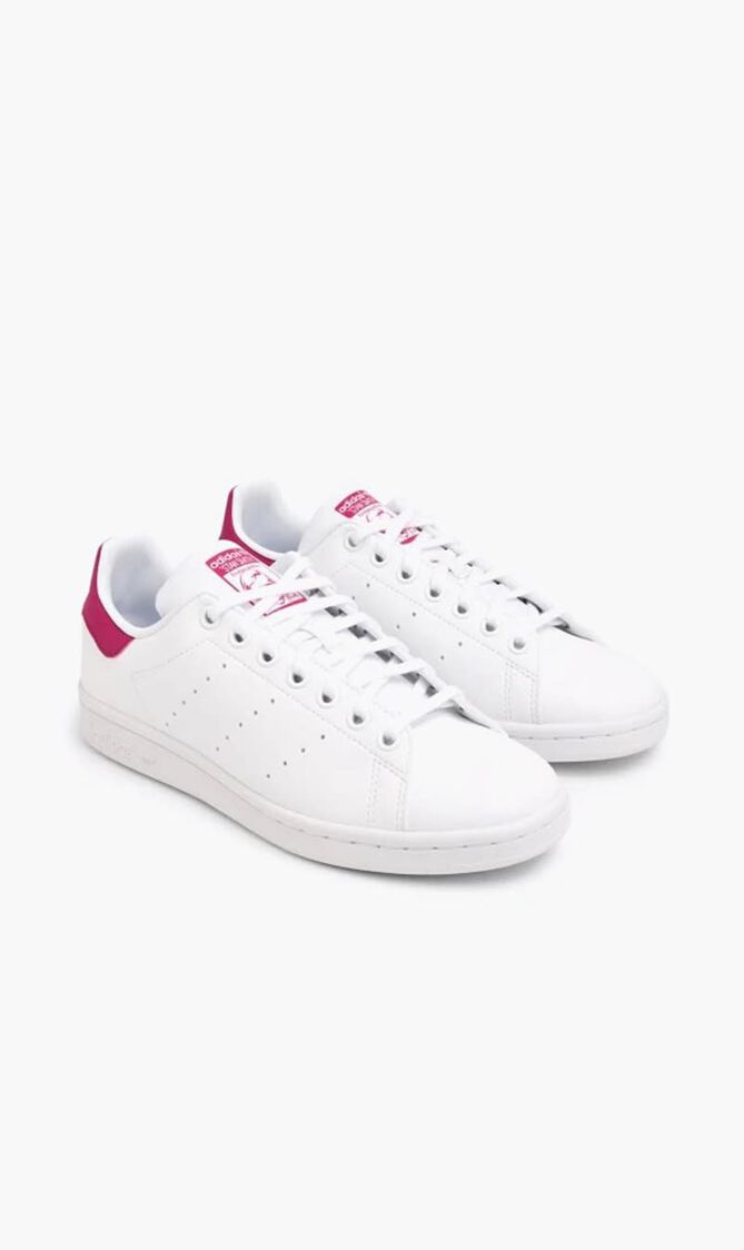 STAN SMITH J