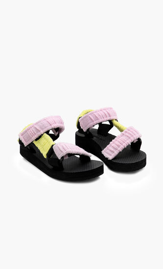 Trekky Textured Sandals