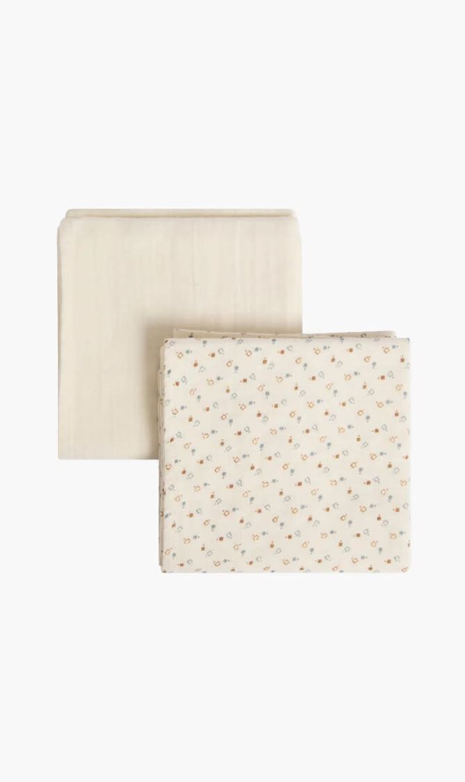 Set of plain cotton swaddles