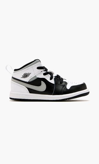Jordan 1 Mid sneakers