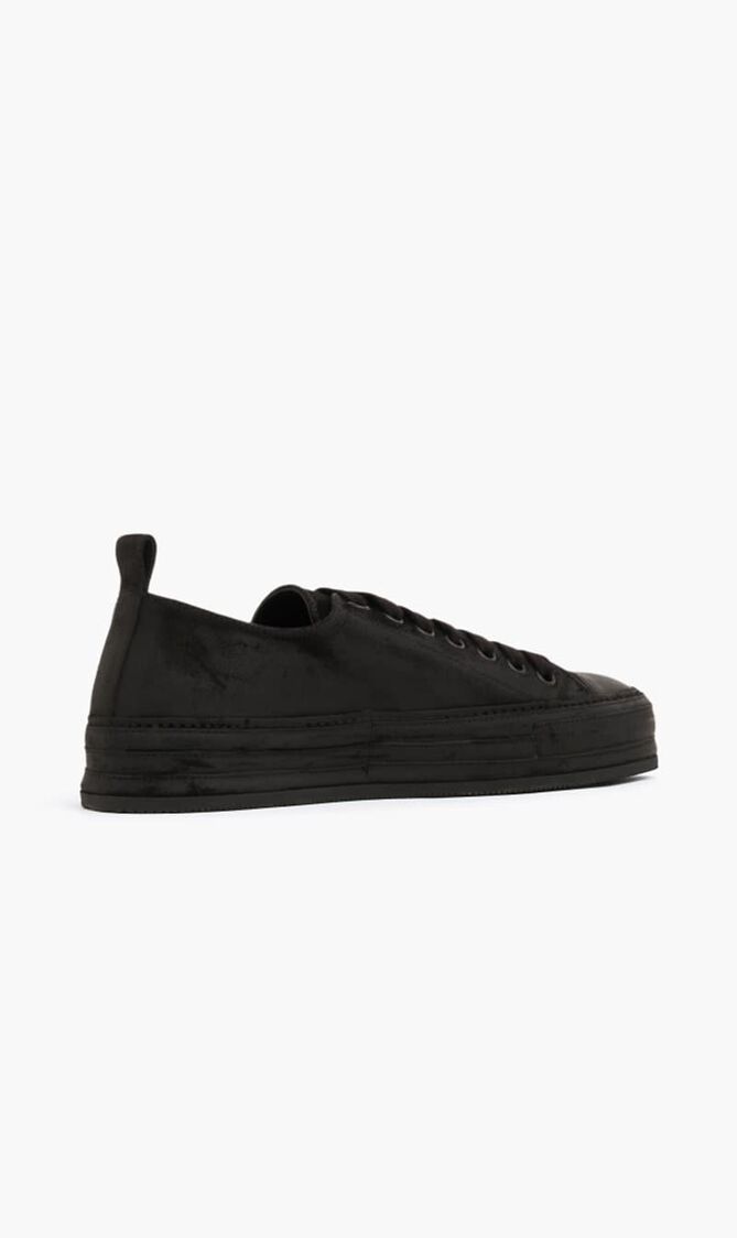 Gert Low Top Sneakers
