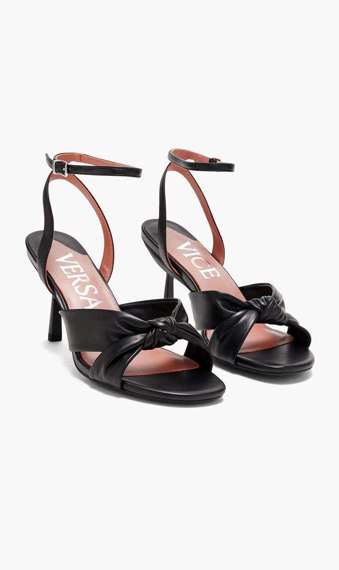 EVERYDAY SANDALS