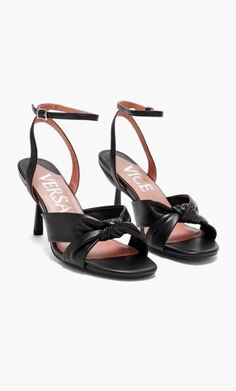 EVERYDAY SANDALS