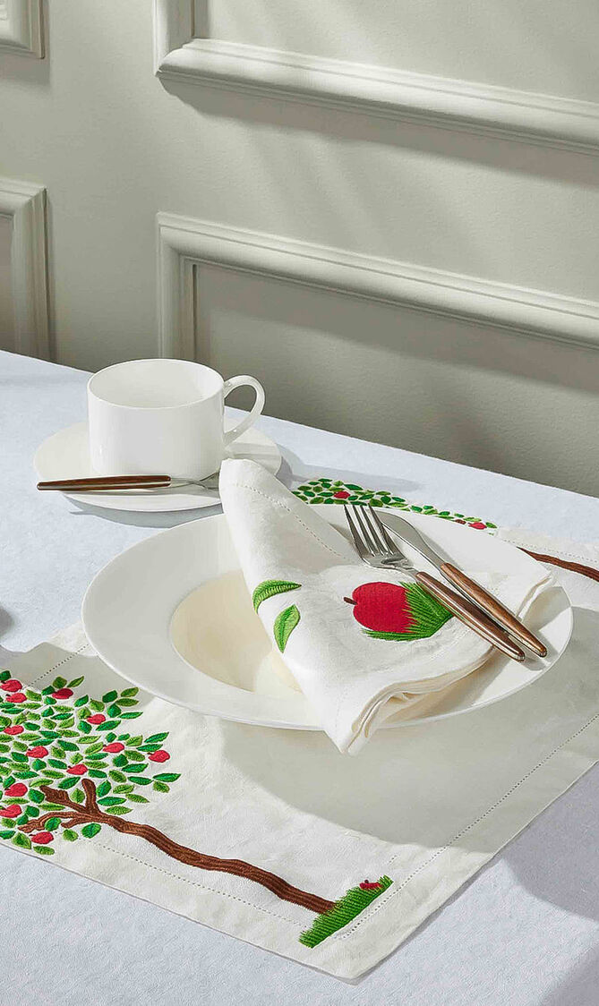 Apple Tree Placemat, White