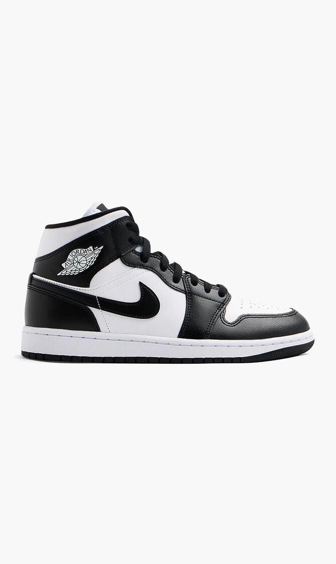 WMNS AIR JORDAN 1 MID 365