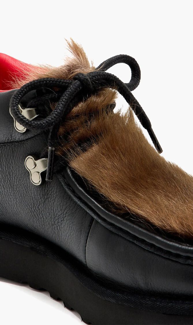 M UGG AMBUSH BOOT