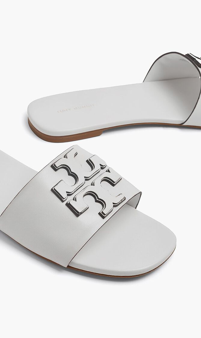 INES FLAT SLIDE C-WIDTH