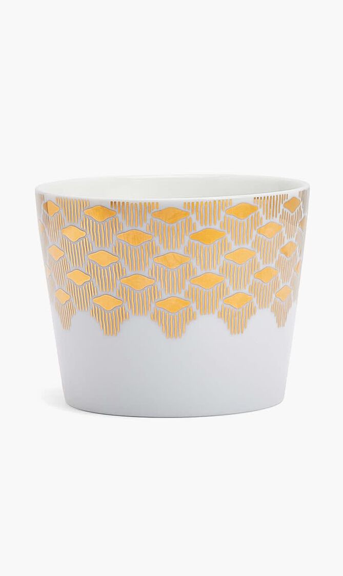 Razan Alazzouni Rose Oud Candle