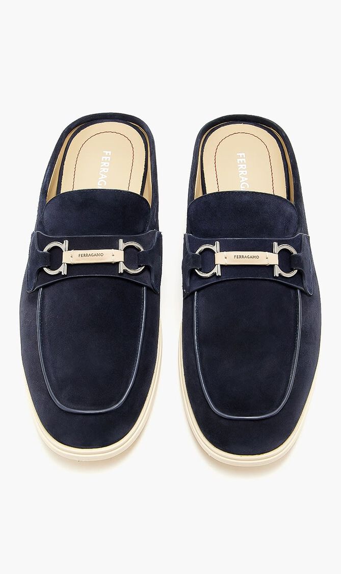 SANDAL
