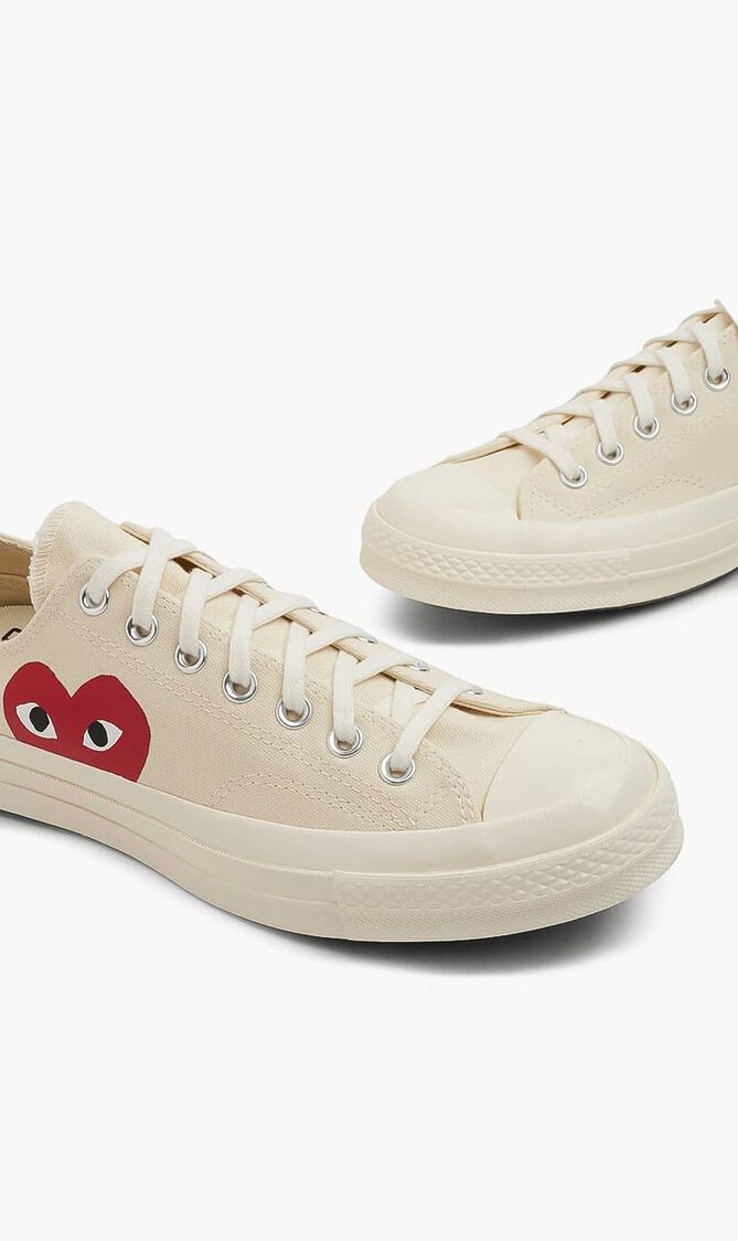 Play Converse Chuck Taylor