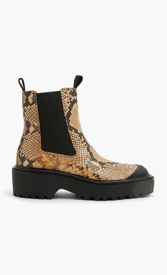 Chelsea Lug Flatform Boots