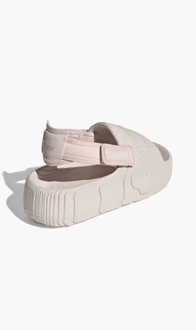 ADILETTE 22 XLG W