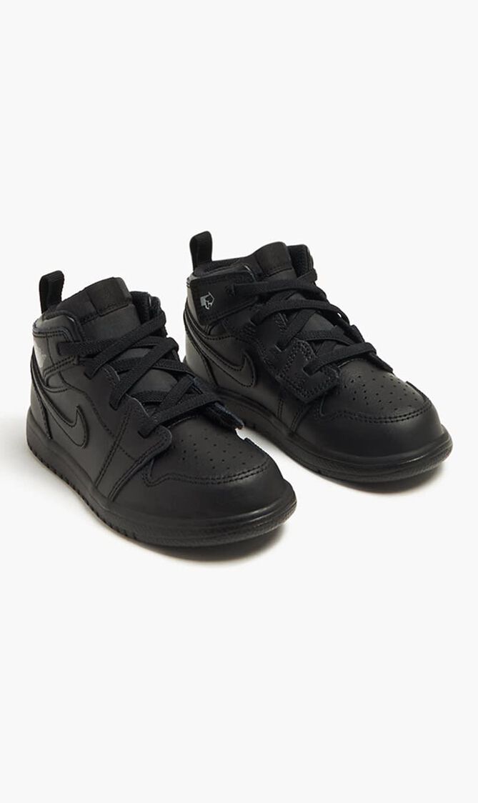 Air Jordan 1 Mid sneakers