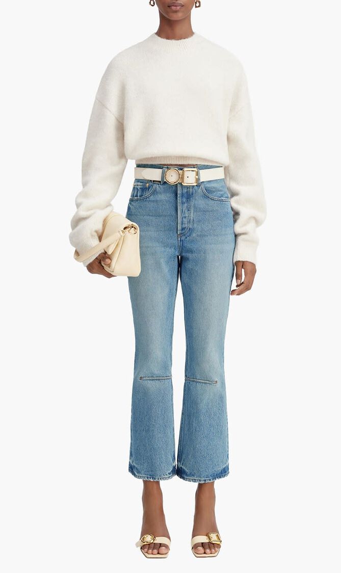 Le De-N&atilde;žmes Court