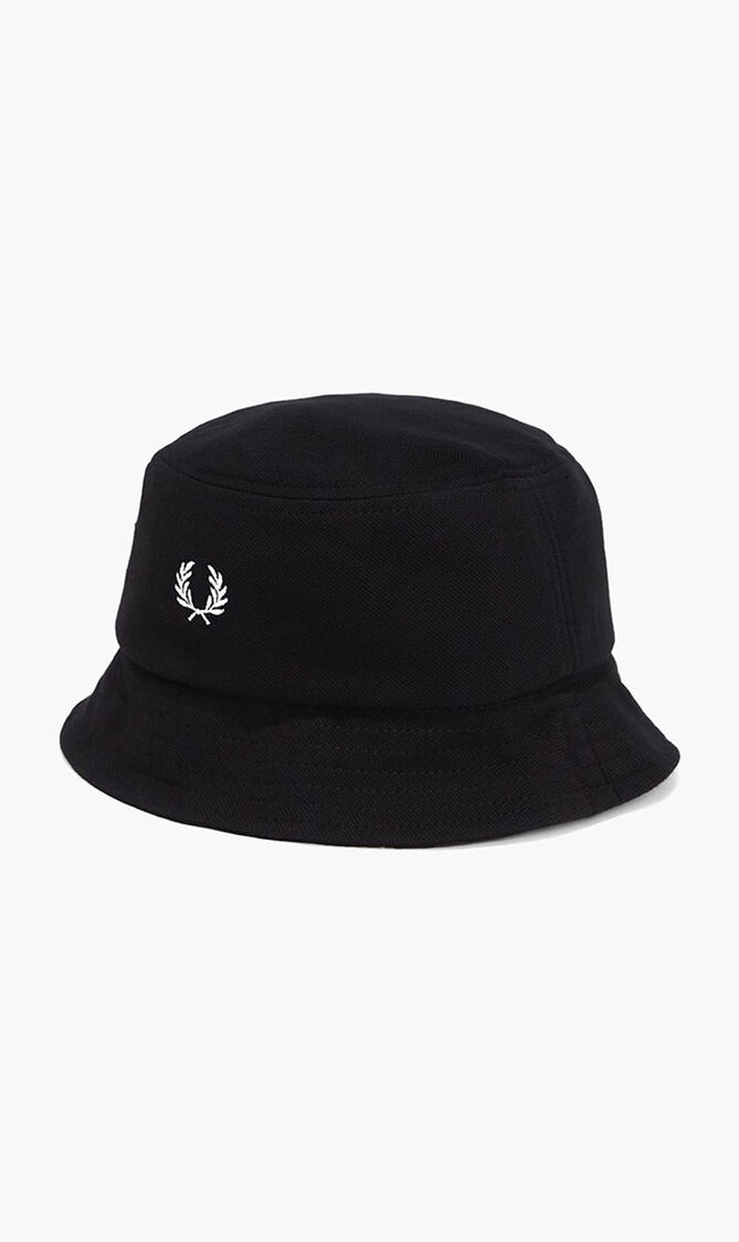 PIQUE BUCKET HAT