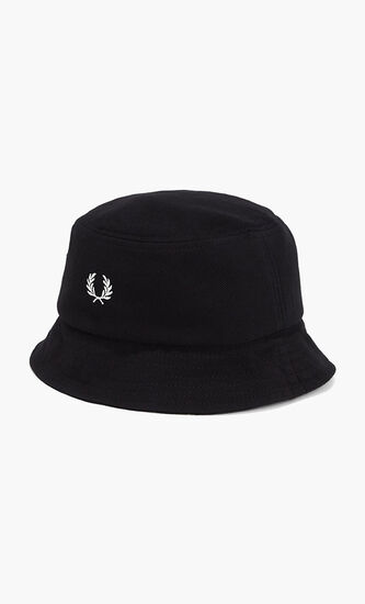 PIQUE BUCKET HAT