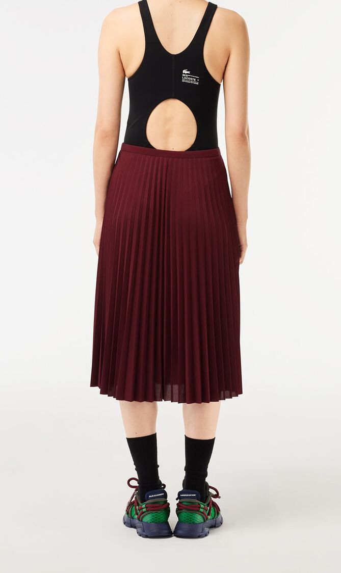 Elasticised Waist Flowing Pleated Skirt