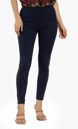 Contrasting Side Stripe Leggings