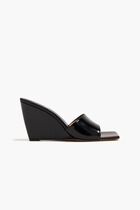 Gaia Sandals